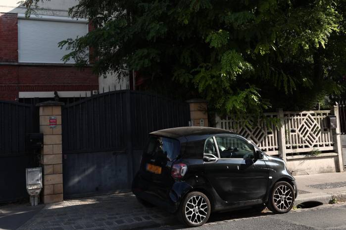 Esta fotografía, tomada el 22 de julio de 2026, muestra la residencia del agente de modelos Daniel Siad en Colombes, un suburbio al noroeste de París, donde fue hallado muerto.