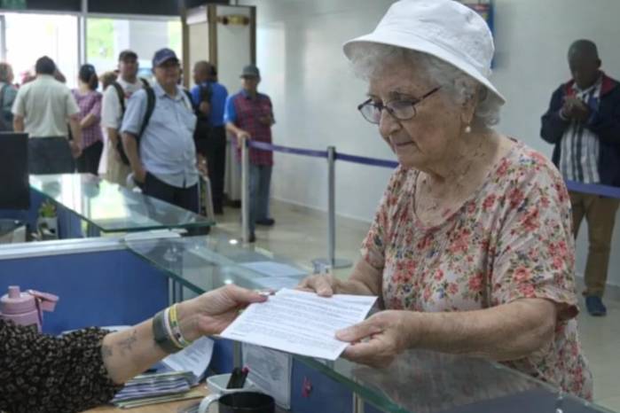 El MEF confirmó que el dinero no se pierde. El derecho al cobro pasa a los familiares directos del beneficiario.
