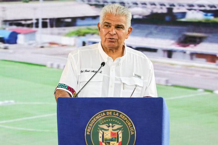 Mulino citó entre esas mentiras las que afirmaron que en Panamá se establecerían bases militares de Estados Unidos.