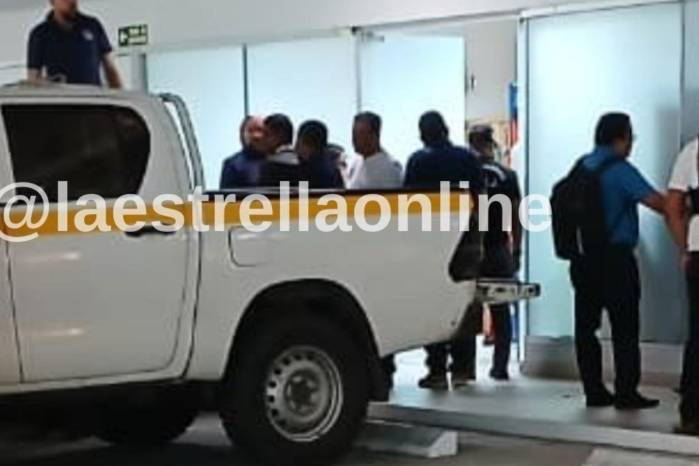 Se informó que estas oficinas hay almacenadas decenas de cajas con información de la empresa.