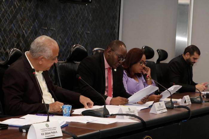 Los gremios también hicieron un llamado a reflexionar sobre el respaldo transversal que este tipo de iniciativas suele recibir en el debate legislativo.