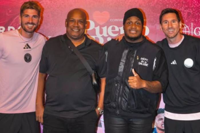 Uno de los momentos más comentados de la noche fue la fotografía que el panameño se tomó con el astro argentino, Messi.