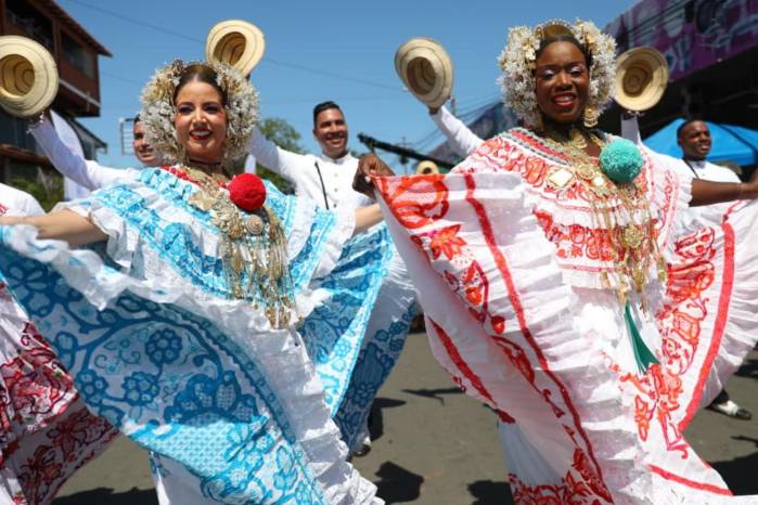 El calor no da tregua, pero tampoco logra apagar el ánimo.