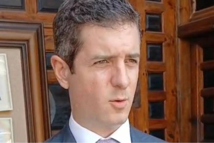 Hoyos reaccionó a la decisión de Suiza de adherirse al Tratado de Neutralidad Permanente del Canal de Panamá.