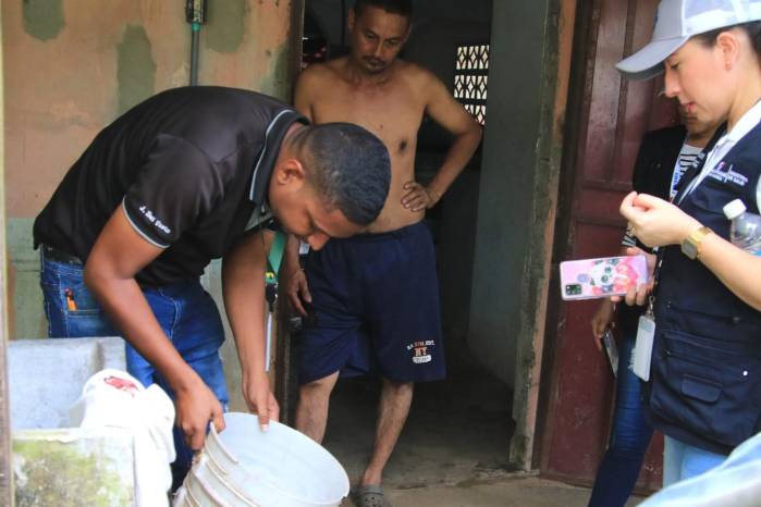 Las zonas con mayor número de contagios son la Región Metropolitana, que encabeza la lista con 4,905 casos, seguida por San Miguelito con 2,786 y Panamá Oeste con 1,715.