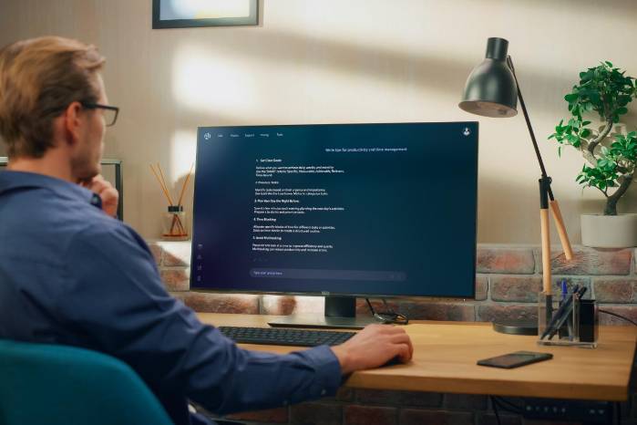 La Dra. Vali Maduro de Gateño advierte que los ‘chatbots’ están creados para validar las ideas de sus usuarios, incluso las suicidas.