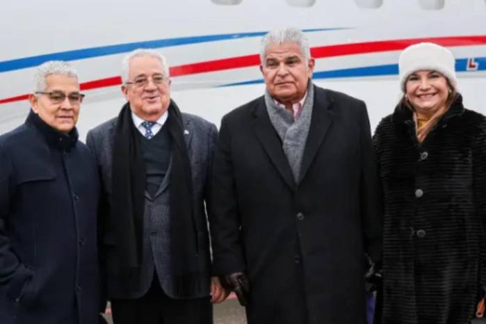 Mulino analiza compra especial para la CSS con apoyo tecnológico.