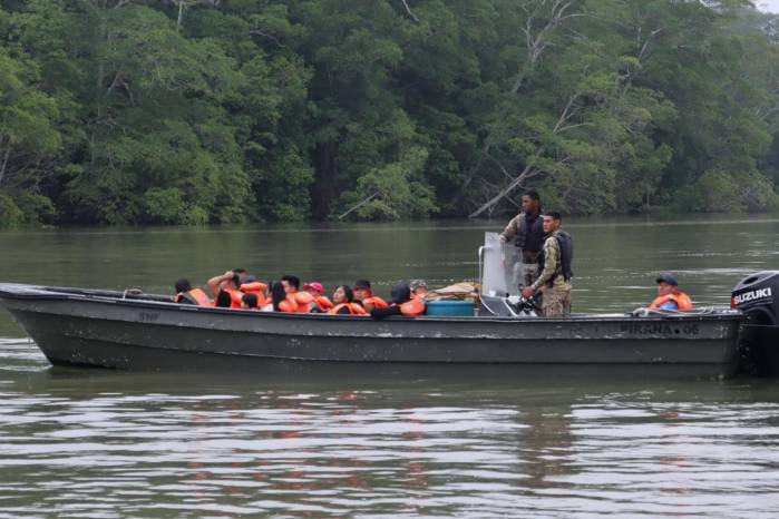 El operativo cuenta con el apoyo logístico del Servicio Nacional Aeronaval y del Servicio Nacional de Fronteras.