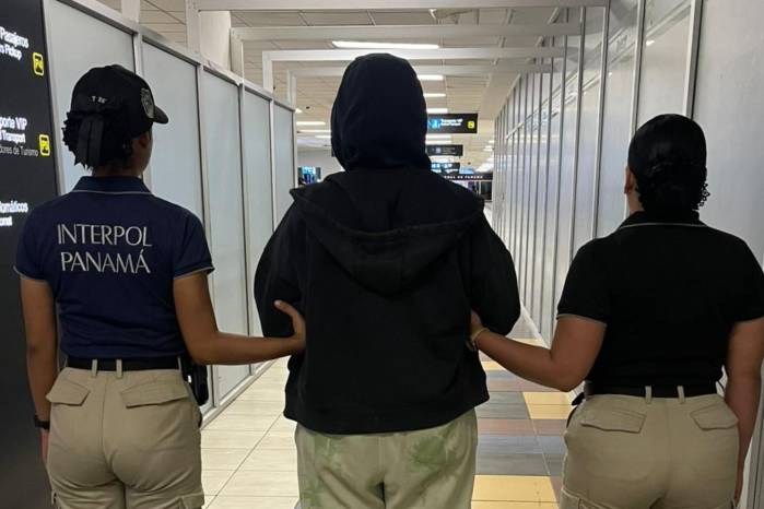 No se reveló la identidad de la aprehendida, en cumplimiento de los protocolos internacionales vigentes.