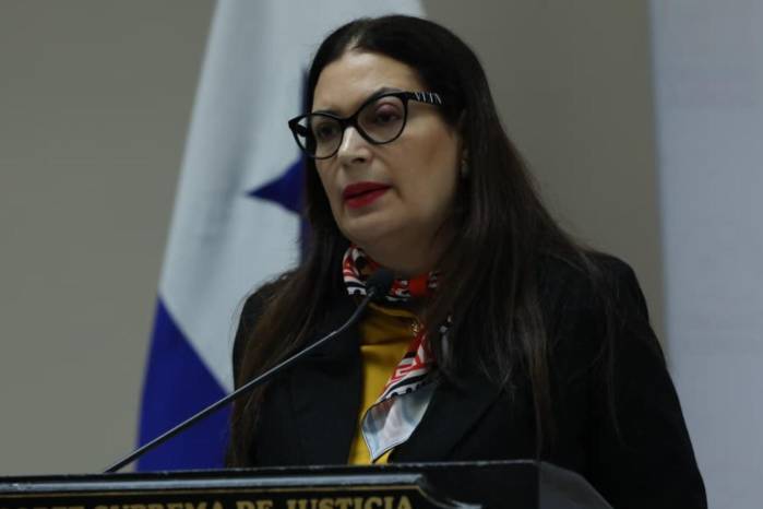 La magistrada ofreció sus primeras declaraciones en una comparecencia ante los medios de comunicación realizada en el Palacio Gil Ponce.