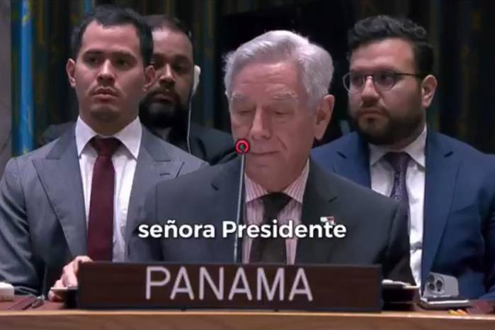 El embajador de Panamá ante la ONU, Eloy Alfaro de Alba, durante su declaración en la reunión de emergencia del Consejo de Seguridad.