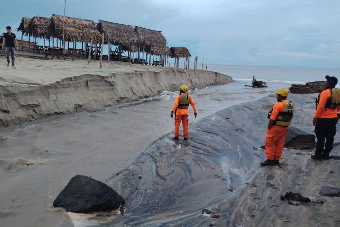 Sinaproc refuerza medidas preventivas ante mar de fondo en el Pacífico panameña.