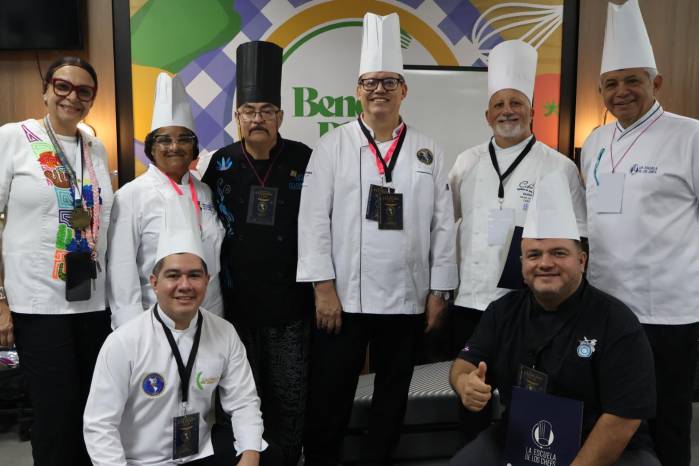 Jurado calificador conformado por profesionales de Latinoamérica.