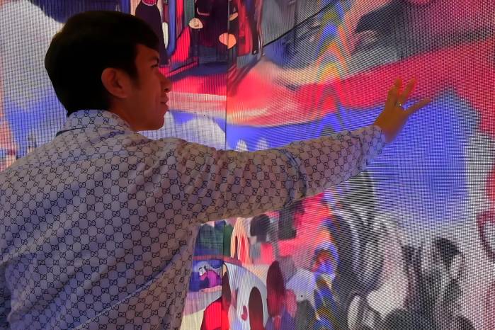 Los espectadores podrán interactuar directamente con las obras de Gauguin.