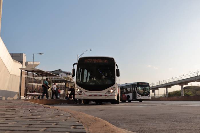 MiBus informó que aplicará desvíos temporales en Vía España los días 3 y 4 de noviembre.
