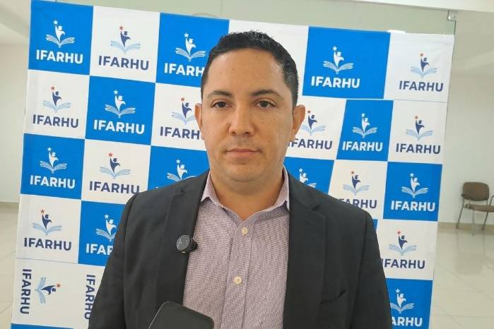 Roger Durán, economista