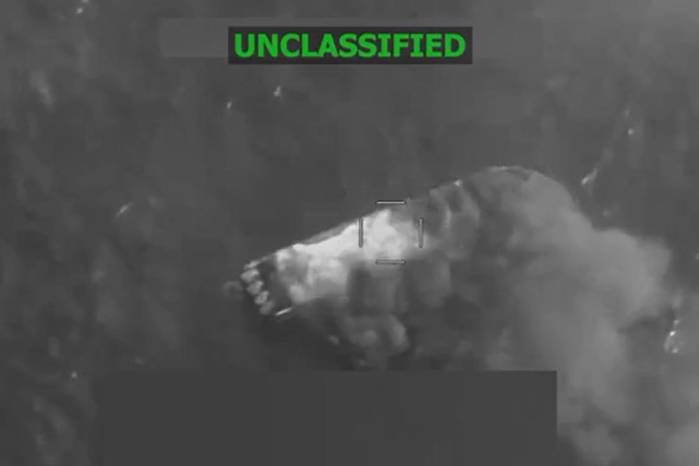 Embarcaciones militares estadounidenses patrullan el Caribe y el Pacífico en una campaña que ha dejado 67 muertos y abierto un nuevo frente de tensión en América Latina.