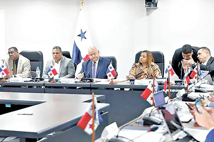 La reducción de fondos del ITSE afectaría 20 carreras técnicas, convenios educativos y el ingreso de nuevos estudiantes, pese a los resultados comprobados de empleabilidad que genera la institución.