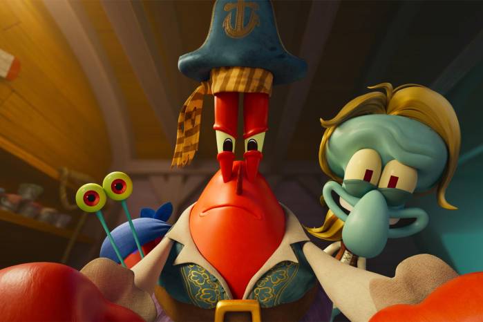 Tom Kenny continúa haciendo la voz original de Bob Esponja en su idioma original.