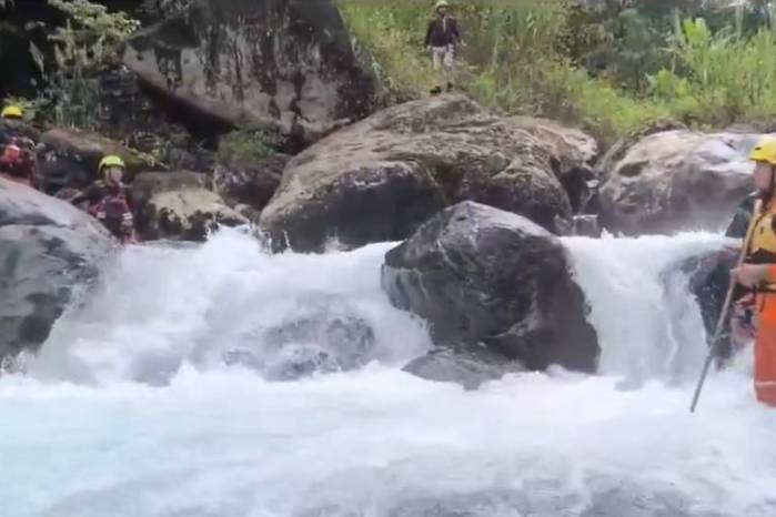 Sinaproc reportó el martes 29 de julio que dos estudiantes fueron arrastradas por una cabeza de agua en la zona de Trinchera, en la comarca Ngäbe-Buglé.
