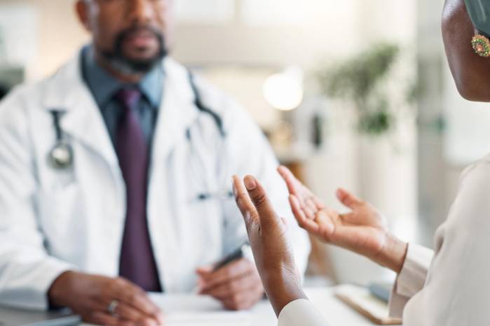 El salario como pena: de médicos, residencias y contratos