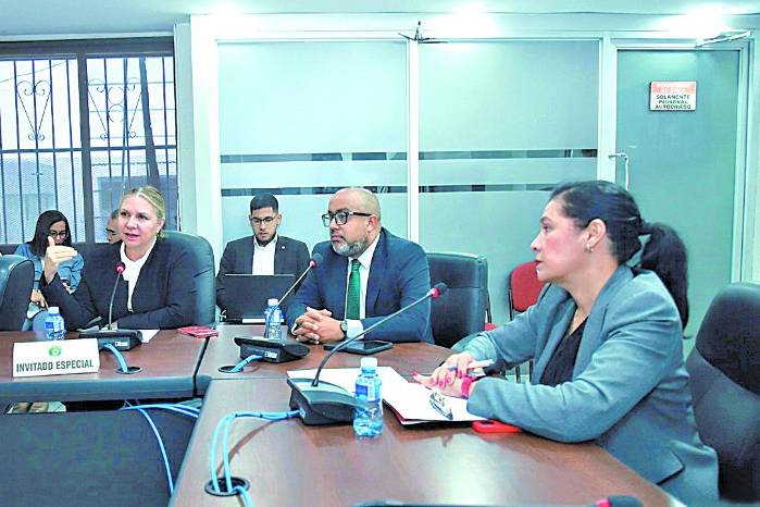 Gobierno revela megaproyecto carcelario de $172 millones en Divisa