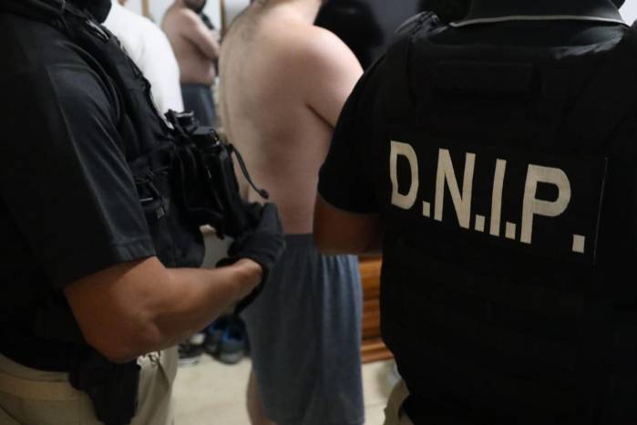 Las autoridades confirmaron la aprehensión de siete personas.