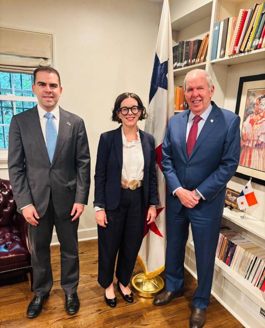 El embajador de Panamá en Estados Unidos José Miguel Alemán se reunió el pasado 9 de julio con Hochla en Washington.