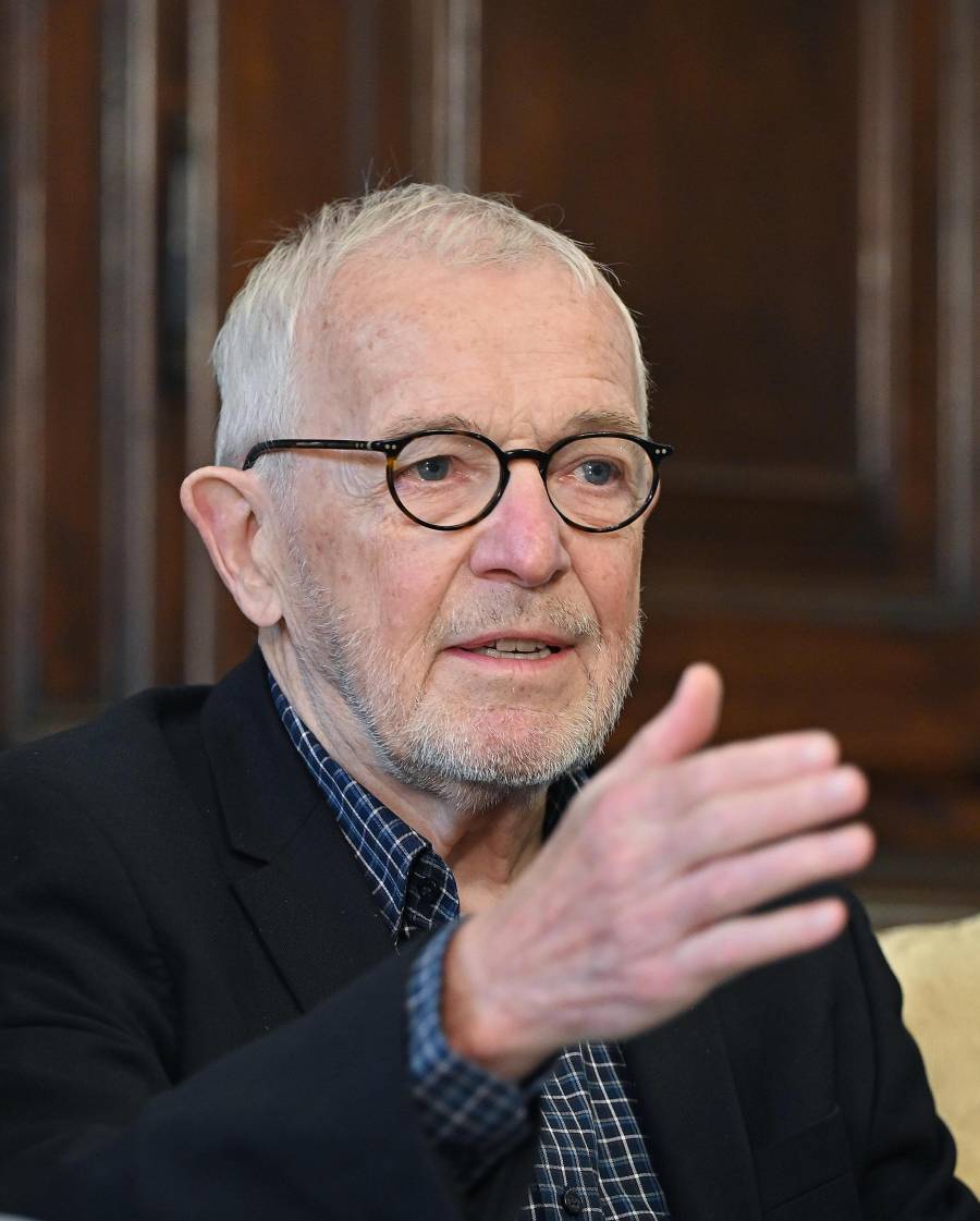 Francis Halzen, Premio Nobel de Física