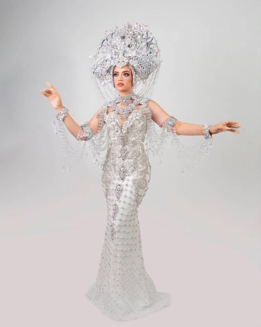 Almendra Sofía Crovari Correa, reina de Calle Arriba de Las Tablas 2025.