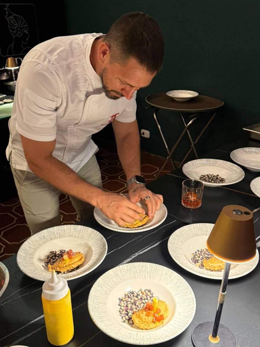 Frank Escalona, chef ejecutivo de El Enemigo Steak House, valoró especialmente el intercambio cultural y gastronómico que se produjo durante la semana de actividades.