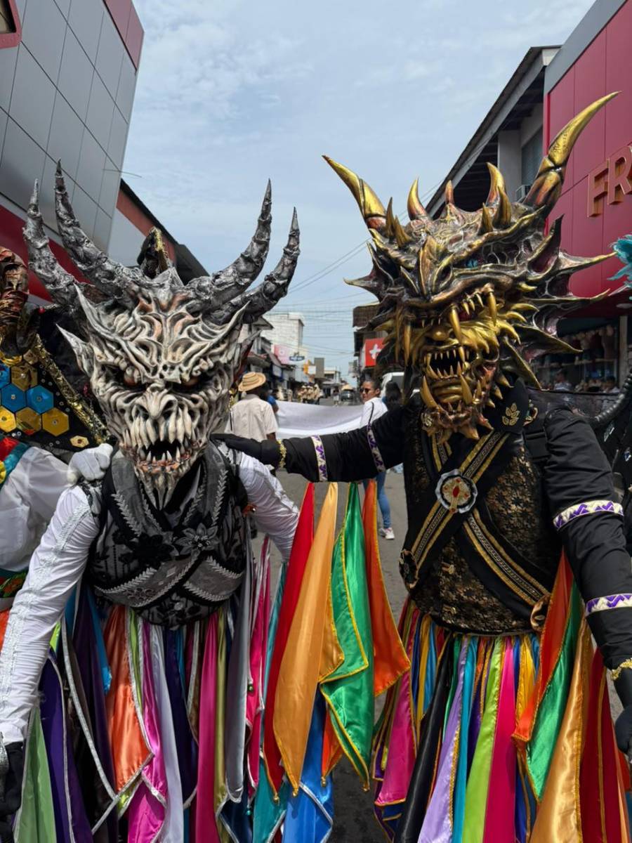 El festival busca que no desaparezcan las tradiciones autóctonas de cada región.
