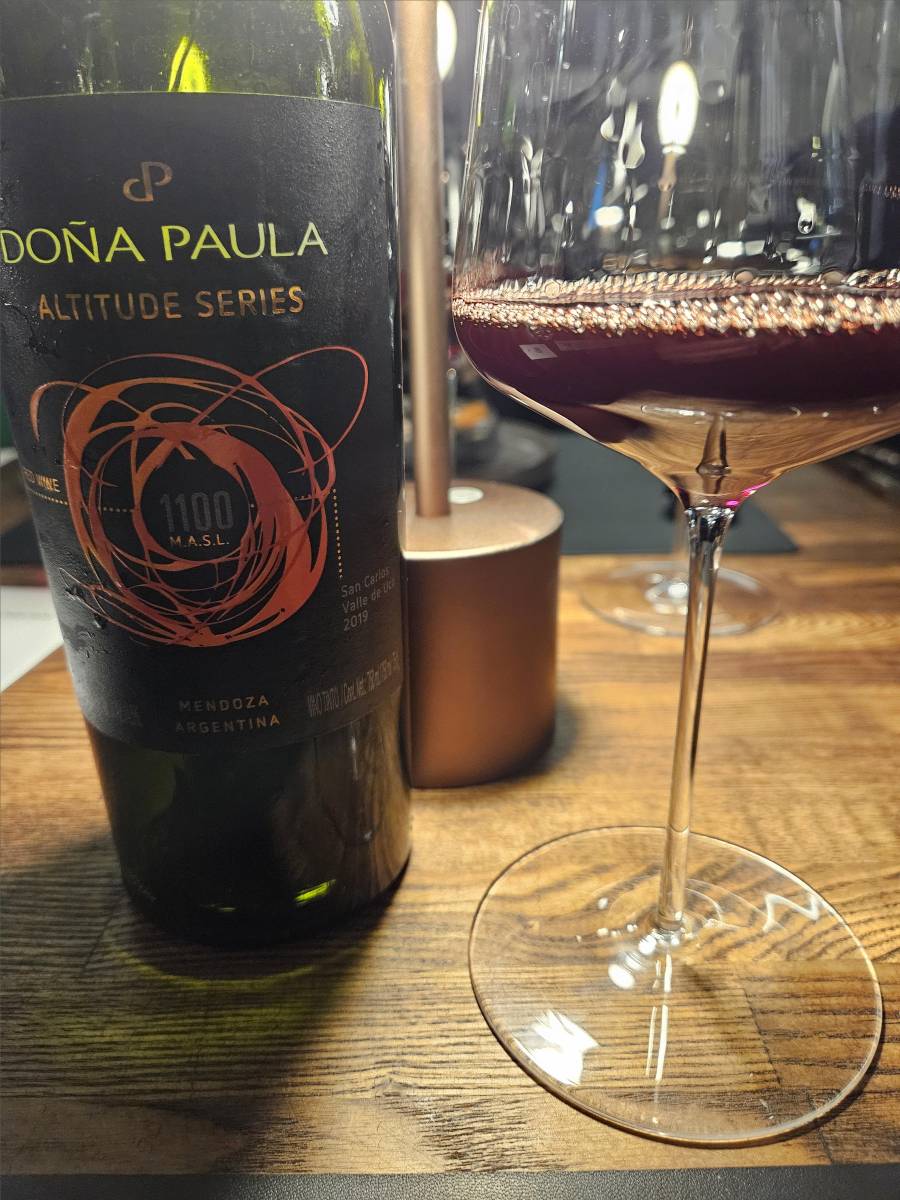 Doña Paula 1100.