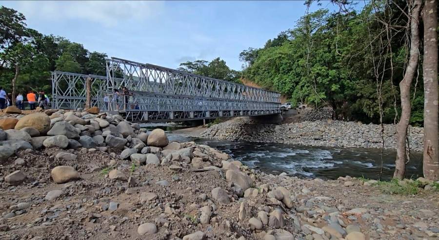 Nuevo puente sobre el río Rey beneficia a más de 8 mil habitantes de Munä