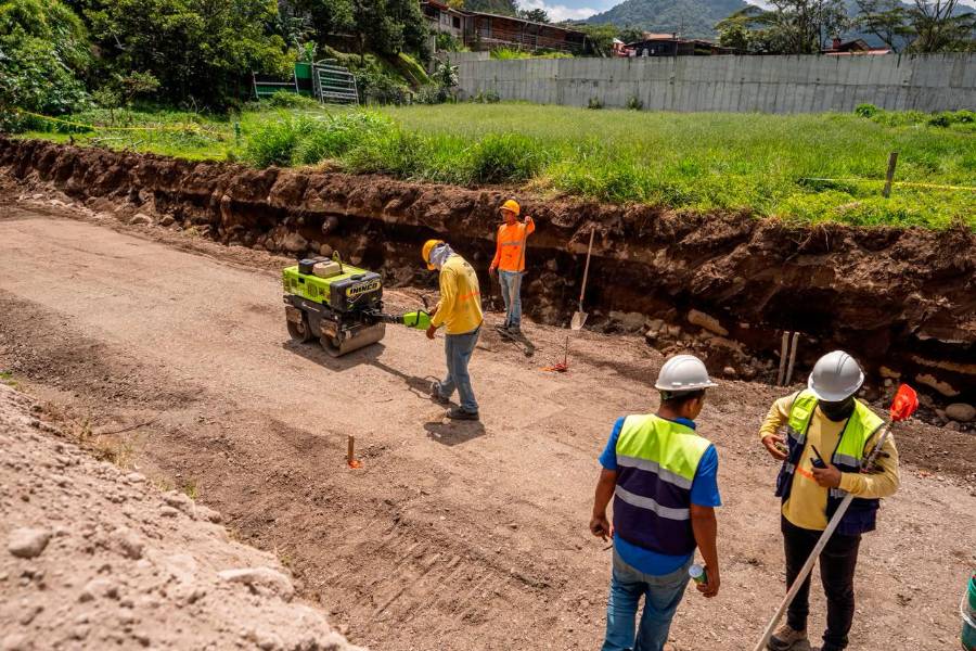 La Barqueta, Ruta del Café y Caminos de Alanje lideran avances viales