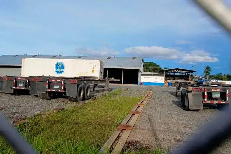 Instalaciones de Chiquita con cese de operación por la huelga que paralizó el sector desde abril de 2025.