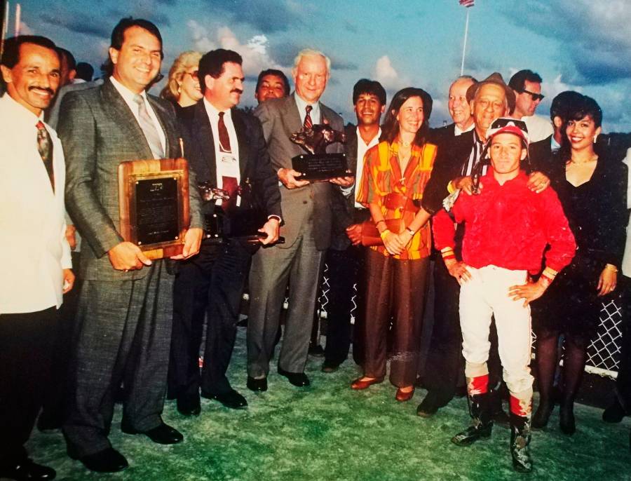 Merecido reconocimiento a la Familia Farrugia este domingo en el Hipódromo Presidente Remón