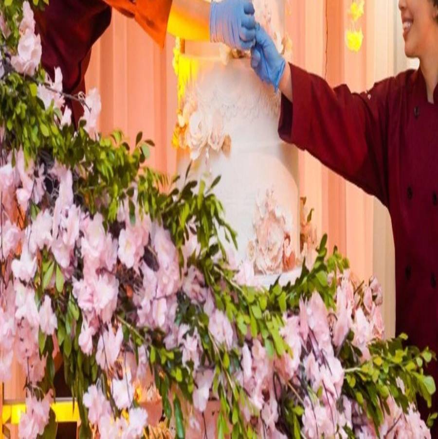 Dulces Tentaciones Panamá cuenta actualmente con un equipo de cuatro personas y un local físico en Parque Lefevre, tras más de una década operando desde el hogar.