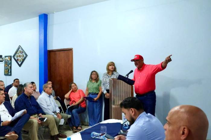 El segundo foro bioetanol reunió a productores y diputados de la Asamblea.