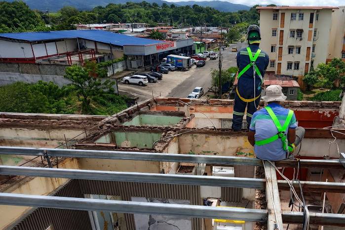 Técnicos del Miviot realizaron evaluaciones estructurales tras emergencias en varias provincias.