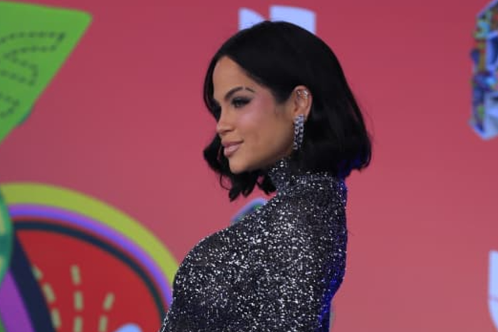 Natti Natasha celebra su triunfo en Premios Juventud 2025 tras ganar el galardón a Mejor Álbum Tropical con su material discográfico “Natti Natasha En Amargue”.