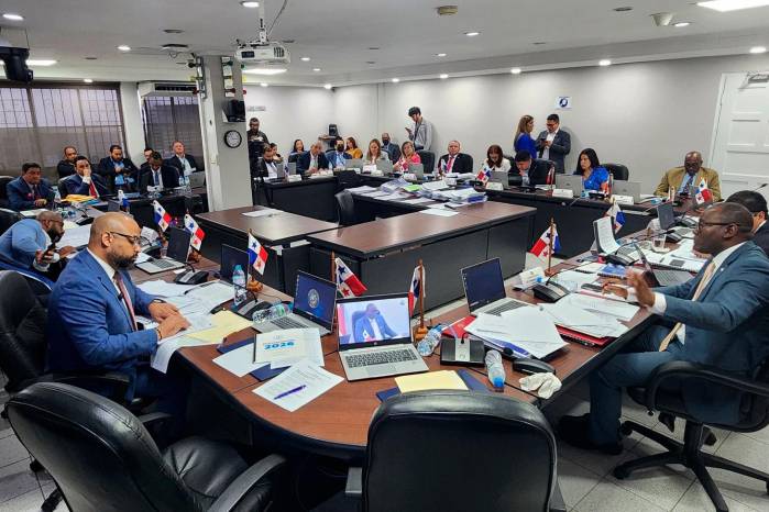La Comisión de Presupuesto recibió al director de la CSS.
