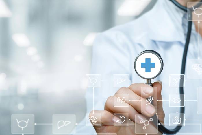 Las aseguradoras atendieron 300,681 reclamos de salud (+2.0%) en abril de 2026.